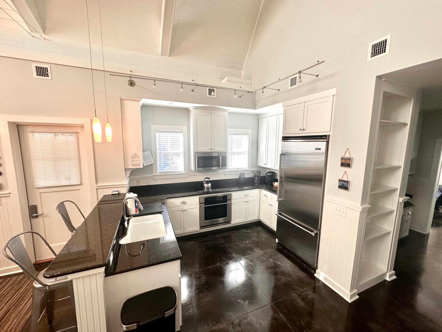 Updated Coastal Kitchen with Granite Counters & Stainless Appliances